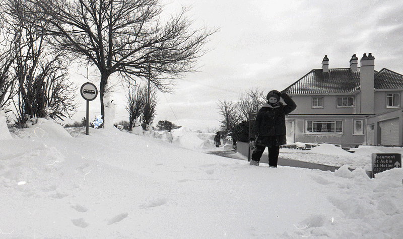 File:J24Snow1979b.png
