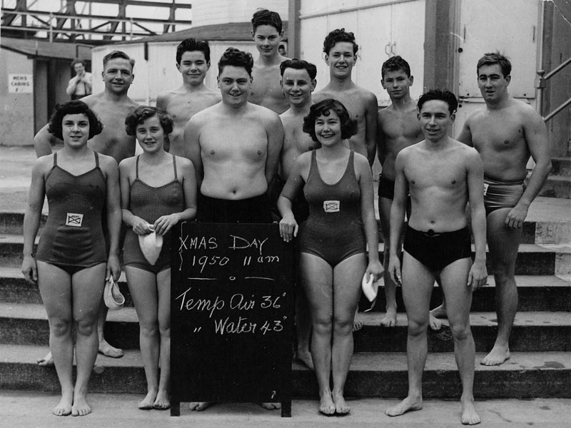 File:F19XmasDaySwim1950.jpg