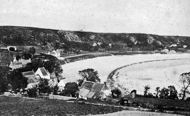 File:EF18StBrelade'sBay.jpg