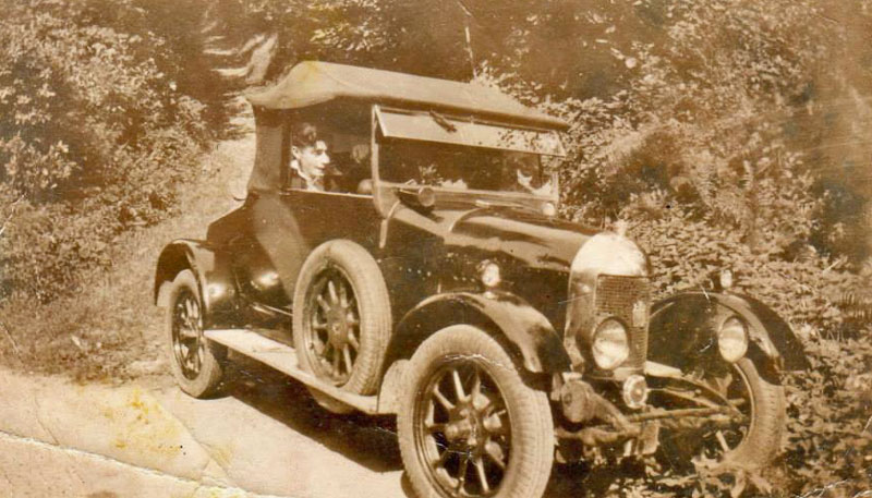 File:F20EverardLeBretonBullnoseMorris1933.jpg