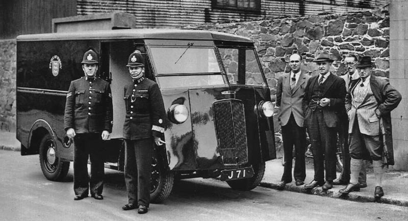 File:1948PoliceVan.jpg