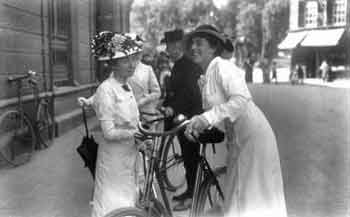 Edwardian lady cyclists