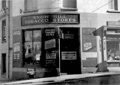 File:SnowHillTobacconist.jpg
