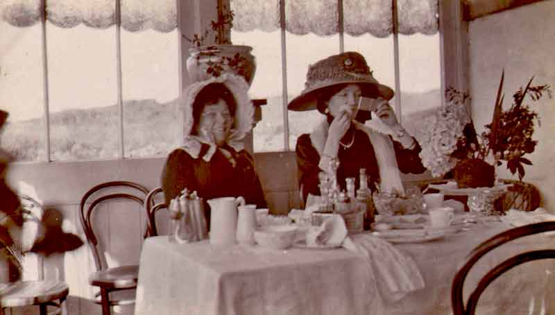 File:AfternoonTea1910.jpg