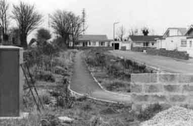 File:StOuenVillage1972b.jpg