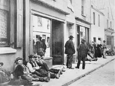 Breton workers gather in Hilgrove Street