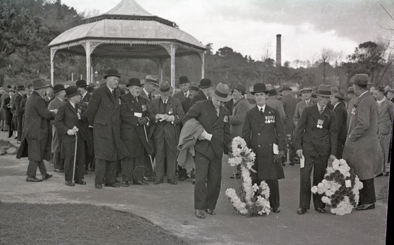 File:J21People'sParkRemembrance1935.png