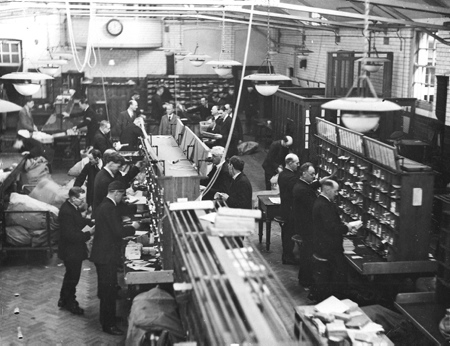 File:Sorting office 1925.jpg