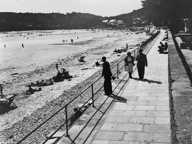 File:TP21StBrelade'sBay1955.jpg