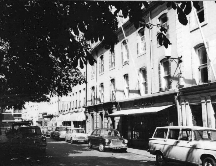 File:H22Nos13-15RoyalSquare1968.jpg