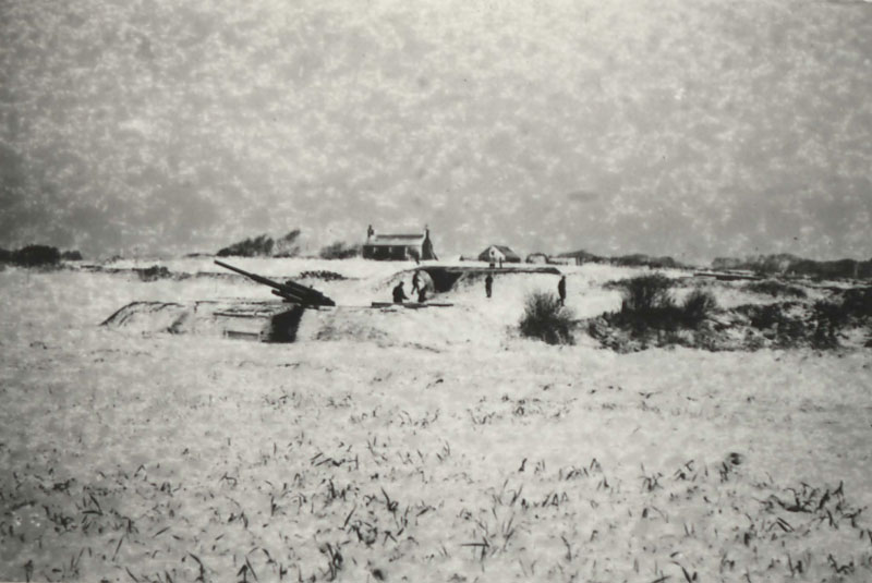 File:GB21MontRossignolFlakBatterySnow.jpg