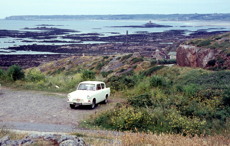 File:F20StOuen'sBay1960s.jpg