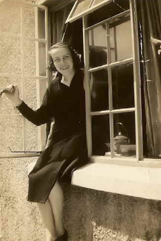 File:An16EileenLeDain1935.jpg