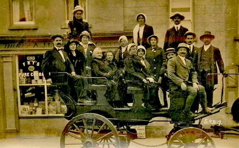 File:Charabanc20130203.jpg