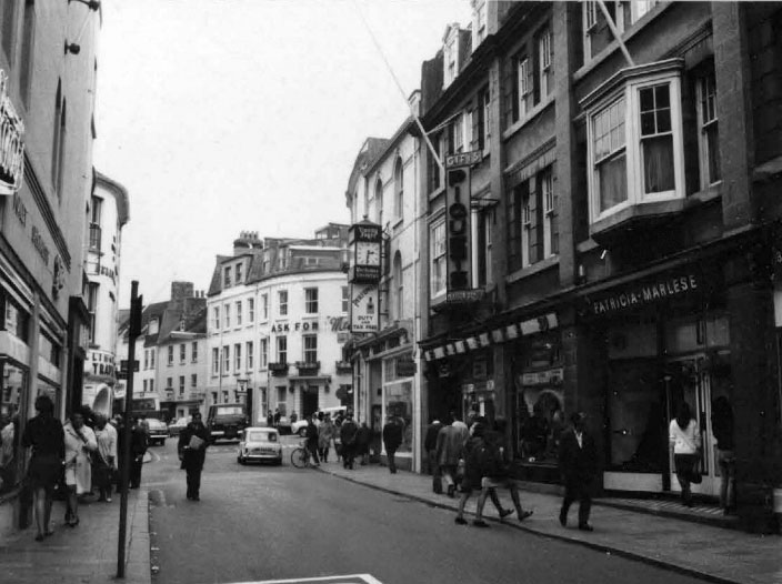 File:H22QueenStreet1968a.jpg