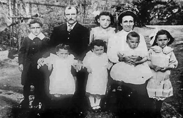 File:An17JosephAlfredAllenetFamily1914.jpg