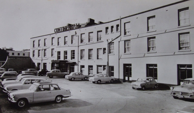 File:E17ContinentalHotel1960.jpg