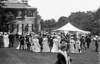 File:GovHouseParty1900s2.jpg