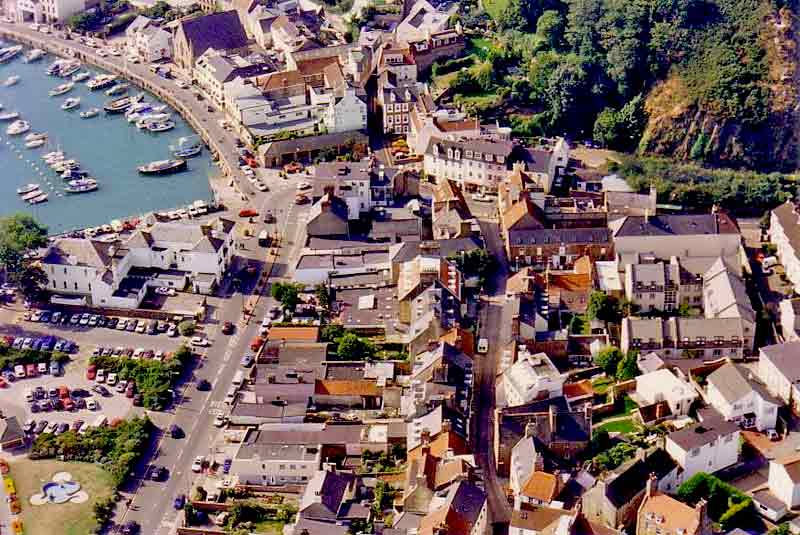 File:Aerial-StAubin1.jpg