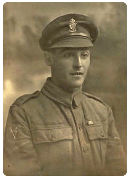 File:CW23GreatWarHeroesJohnLuceMM.png