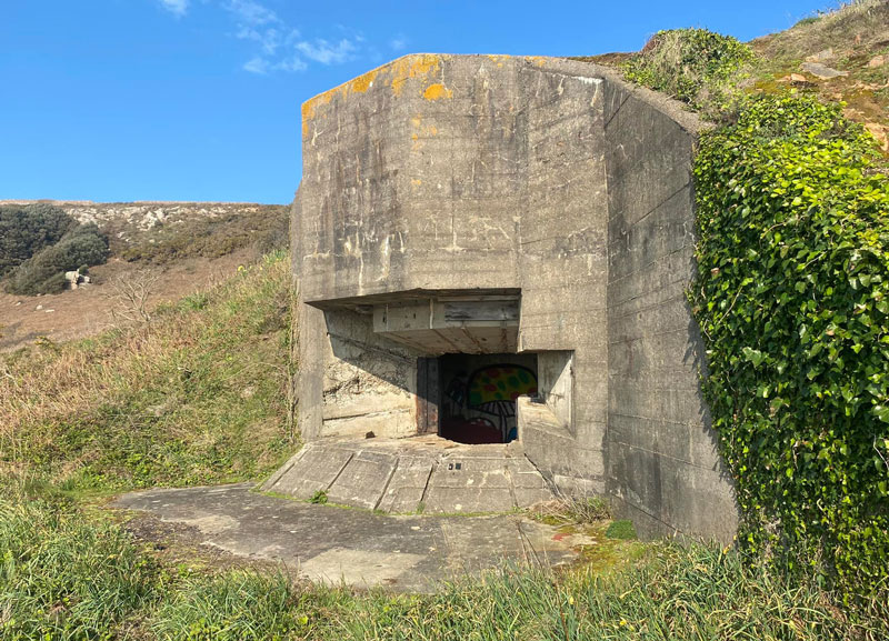 File:FFJ25JagerstandCasemate.jpg
