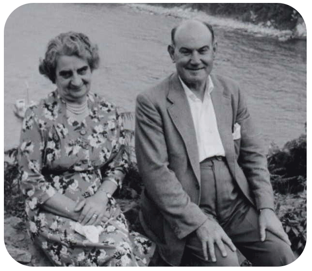 File:An24ThomasCulshaw&Winifred(Isherwood).png