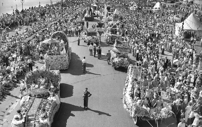 File:J19BattleOfFlowers1951.jpg