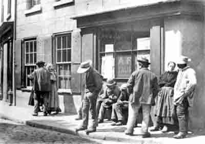 Breton workers gather in Hilgrove Street