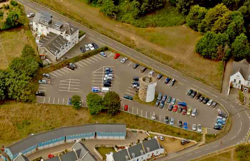 File:GrevedeLCarPark2006.jpg