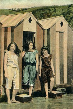 File:Bathers 1919.jpg