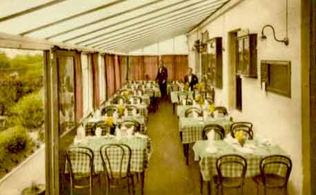 File:AberfeldyDiningroom.jpg