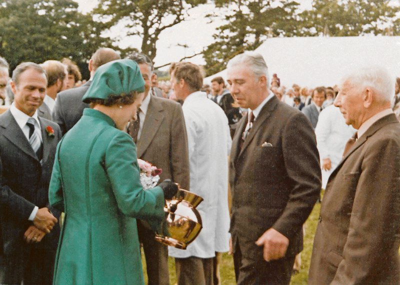 File:QueenVisit1978-18b.png