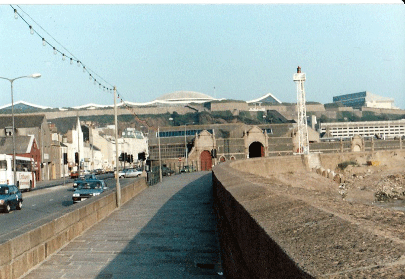 File:F24Esplanade1987.png