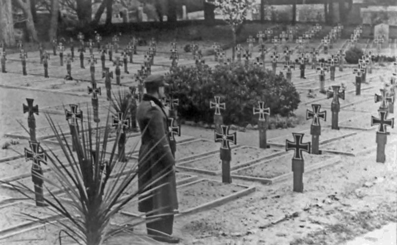 File:H25OccupationGermanAlbum-86GermanCemetery1946.jpg