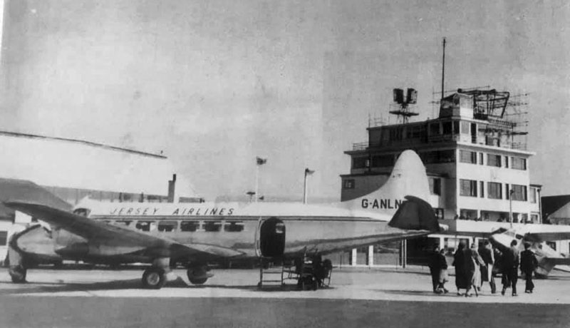File:F20JALAirport1955.jpg