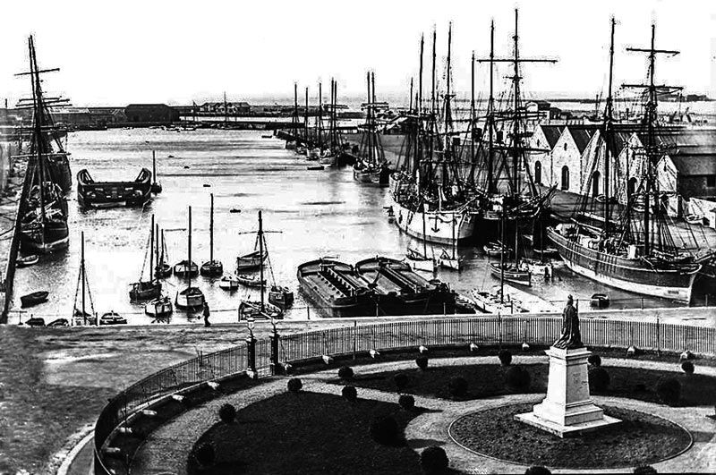 File:Harbour 1900 Smith.jpg