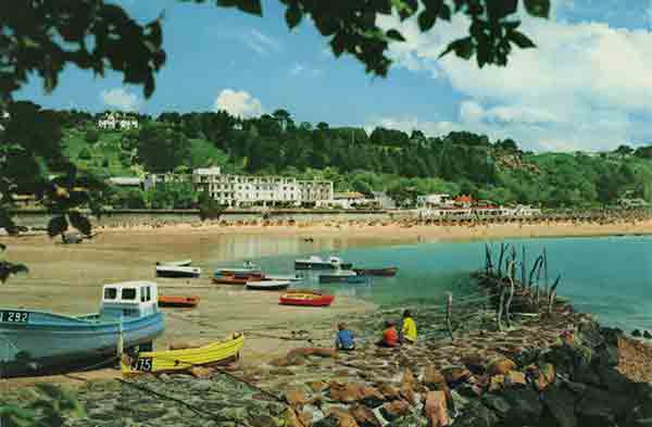 File:0715StBrelade'sBay2.jpg