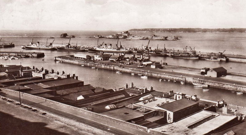 File:E16NNQuay1951.jpg