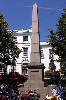 File:LeSueur obelisk.jpg