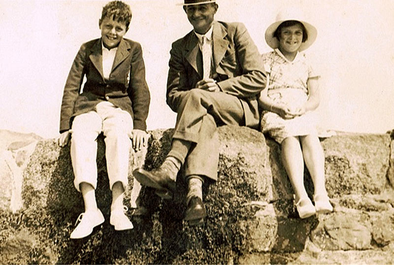 File:U17Philip,Philip&MadeleineLeCuirot.jpg