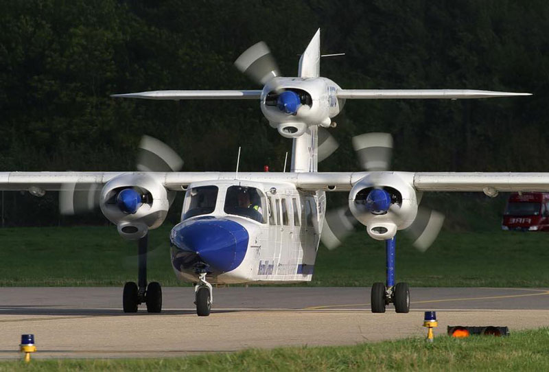 File:F17AurignyTrislander2.jpg