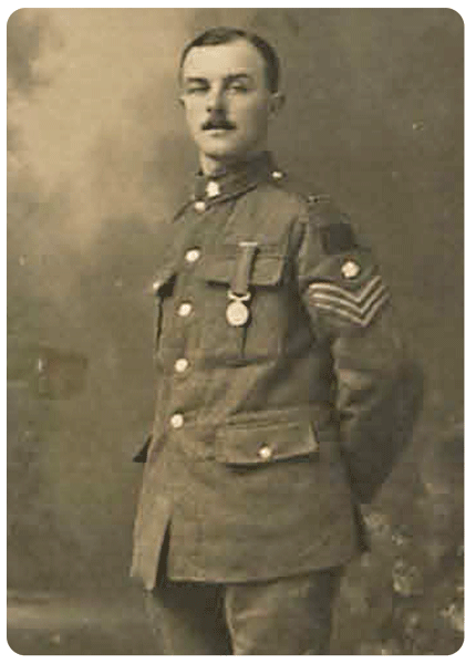 File:CW23GreatWarHeroesClaudeHamiltonReynoldsDCM.png