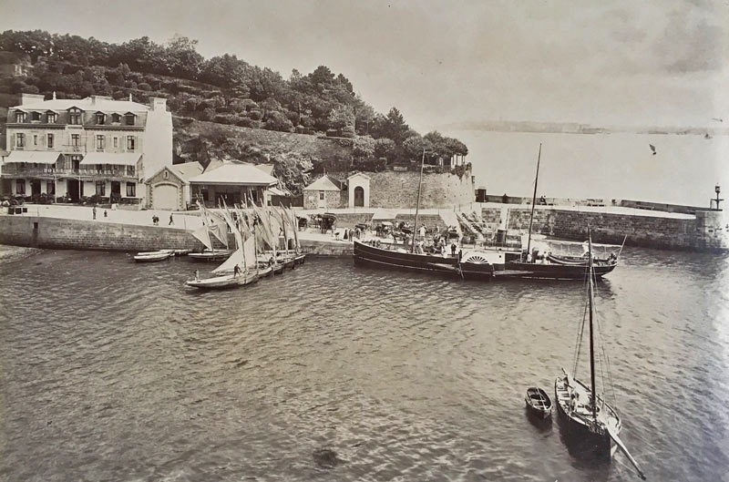 File:D18Dinard1899Port.jpg