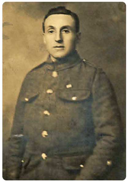 File:CW23GreatWarHeroesGeorgePiquetMM.png