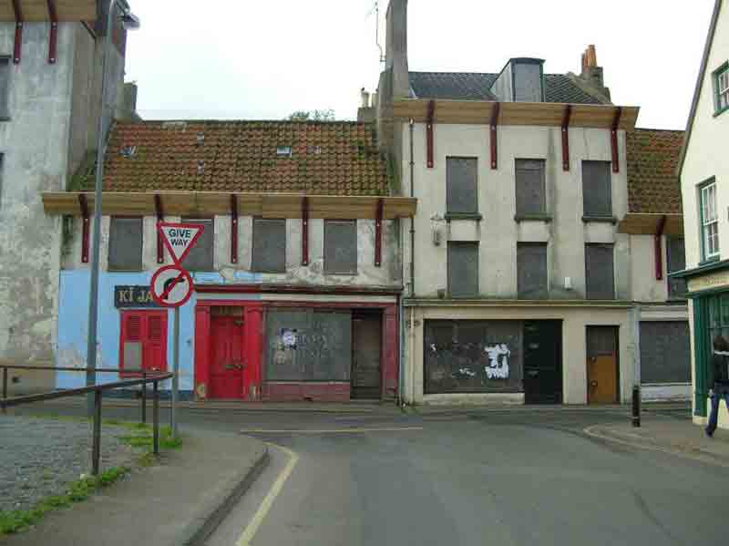File:DumaresqStreet.jpg