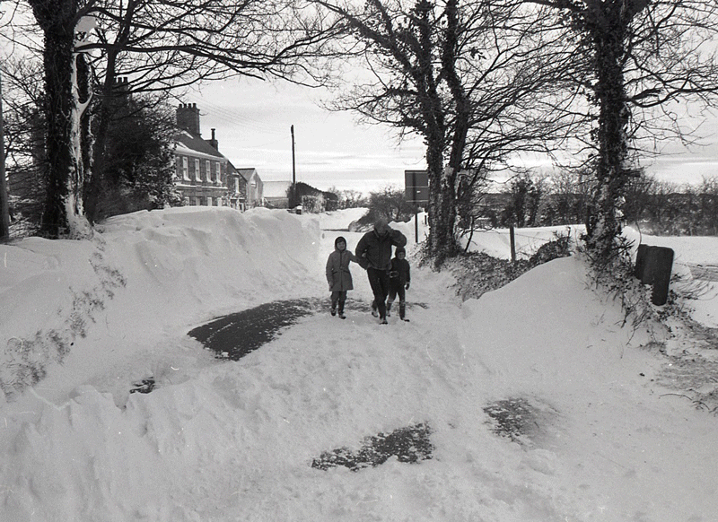 File:J24Snow1979a.png