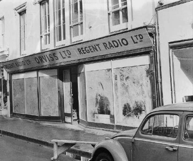 File:Lib18OrvissRegentRadioBeresfordSt1967.jpg
