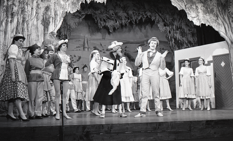 File:J21OperaHousePanto1979.png