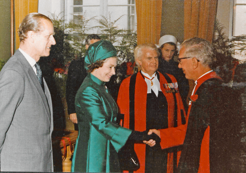 File:QueenVisit1978-6b.png