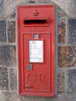 Finally the inner panel is dropped a little to make room for the Next Collection plate (St Clement's Church among about nine George V examples), and this design stays with us from now on